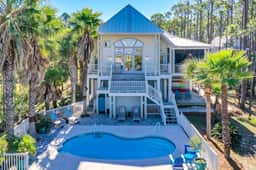 Twin Gables-Bay Front/Dog Friendly/Pool/Cape San Blas - Image 2