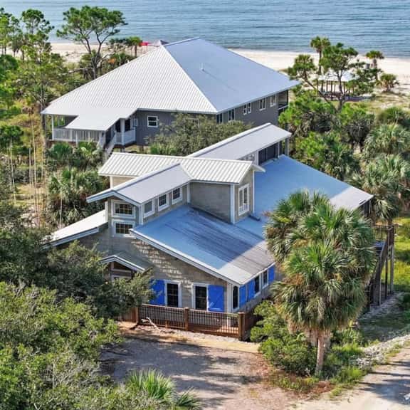 Secluded Palms - Charming Beachfront Cottage with private beach access on Indian Pass - Image 1